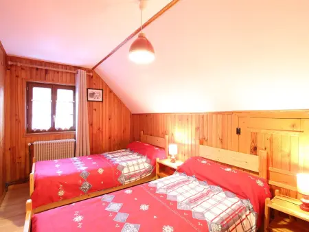 Chalet 6 pièces, 8 pers, proche centre, WIFI, Maison 8 personnes à Mont Dore - Photo 9