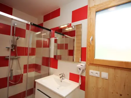 Chalet Mont-Dore avec terrasse, proche centre, 6 pers. - Photo 9