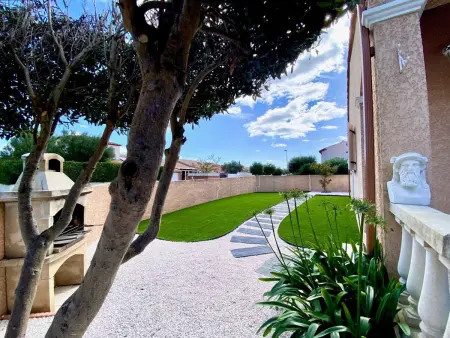 Maison climatisée à Mèze avec jardin et parking privatif - Photo 1