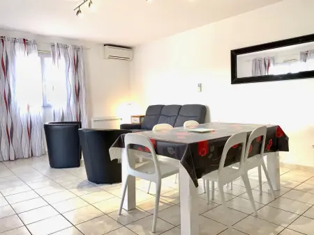 Maison climatisée à Mèze avec jardin et parking privatif - Photo 4