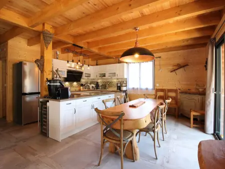 Splendide chalet 5 chambres avec terrasse, garage et wifi au Mont-Dore - Photo 2