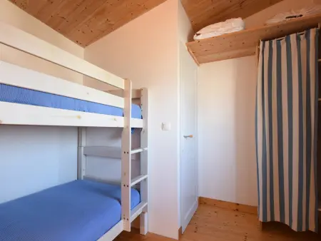 Maison de Charme avec Cour, 2 Chambres, Cuisine Équipée, Proche Village St Clément des Baleines - Photo 10