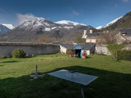 Maison spacieuse pour 11 pers. avec terrasses et jardin à Vielle-Aure - Photo 10