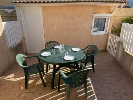 Maison 3 pièces, 5 couchages avec terrasse et piscine, parking privé, à Marseillan - Photo 1