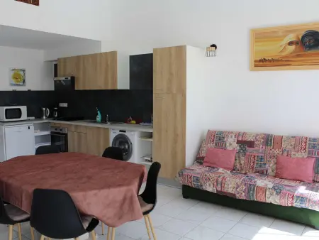 Maison familiale rénovée, à 100m de la plage, terrasse, garage, wifi, au centre de Port-la-Nouvelle - Photo 2