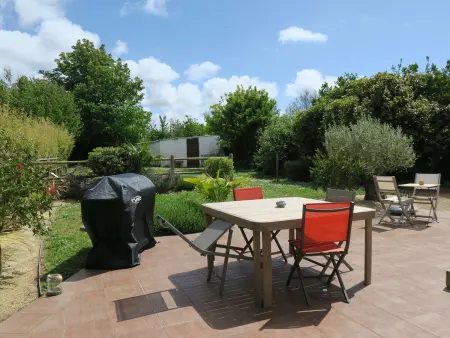 Maison de charme avec jardin, terrasse et WIFI, à 600m de la mer à Pleumeur-Bodou - Photo 2