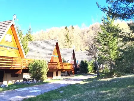 Chalet 3 Pièces avec Terrasse et Parking Gratuit - Photo 11