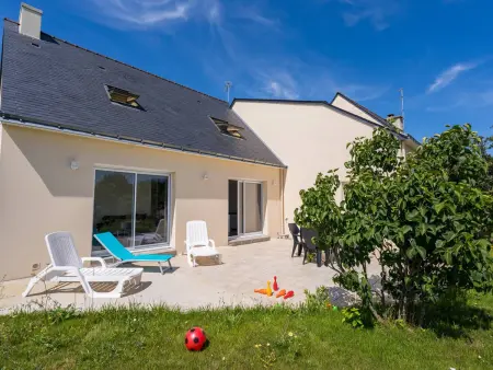 Maison familiale avec jardin clos, 4 pièces, 6 pers, proche plage et commerces, Wifi, parking inclus. - Photo 17