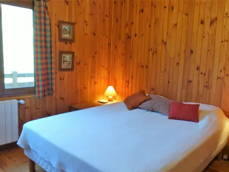 Chalet 4 chambres pour 6 pers, proche village, terrasse, skis - Photo 2