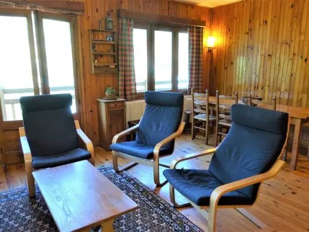 Chalet 4 chambres pour 6 pers, proche village, terrasse, skis - Photo 10
