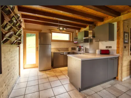 Chalet au pied des pistes, sauna et terrasse, pour 12 pers. - Photo 2
