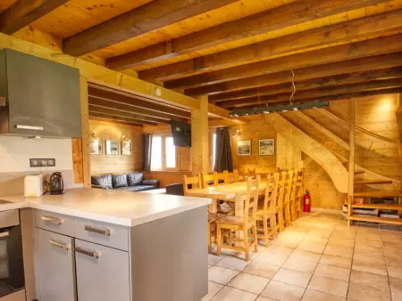 Chalet au pied des pistes, sauna et terrasse, pour 12 pers. - Photo 4