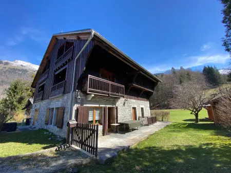 Chalet Savoyard À Samoëns Avec Cheminée Et WiFi - Photo 12