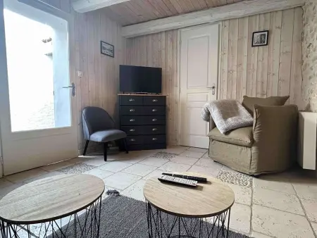 Maison de village charismatique à Saint-Georges-d'Oléron, 4 couchages, wifi gratuit - Photo 2