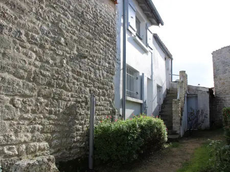 Maison de village charismatique à Saint-Georges-d'Oléron, 4 couchages, wifi gratuit - Photo 10