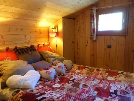 Charmant Mazot Savoyard à Hauteluce: Idéal pour Couple, Proche Commerces et Ski, Bien Équipé - Photo 2