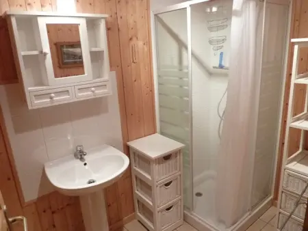 Chalet 3 étoiles avec grande terrasse dans un cadre verdoyant - Photo 8