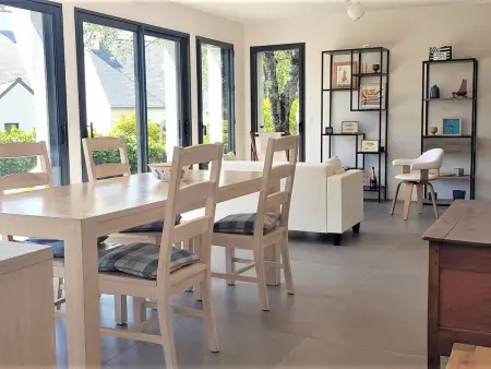 Maison spacieuse 5 pièces, 10 pers, jardin, 300m de la mer, équipements modernes, calme assuré. - Photo 3