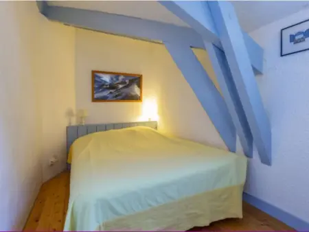 Maison au centre du village, cour privative, au calme, Wi-Fi, cheminée, idéale pour familles. - Photo 7