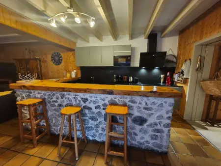 Maison au centre du village, cour privative, au calme, Wi-Fi, cheminée, idéale pour familles. - Photo 16