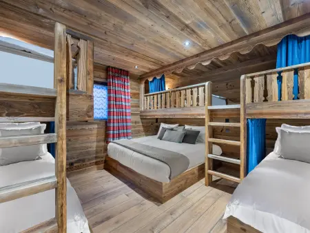 Chalet de luxe neuf avec piscine, jacuzzi, sauna et cinéma à Saint-Martin de Belleville - Photo 12
