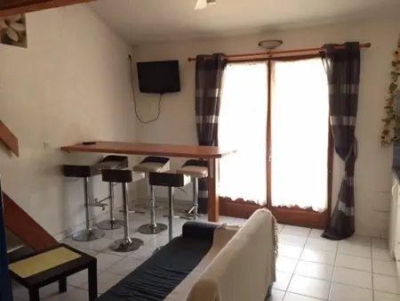 Villa T3 Mezzanine 6 pers. avec piscine, parking privé, proche plage et commerces - Photo 3
