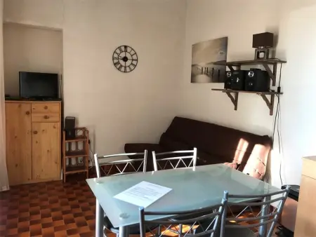 Villa 2 Pièces Climatisée avec Terrasse, Face à la Mer, Parking Privé, Proche Commerces et Plage - Photo 1