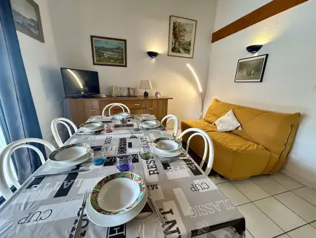 Villa Familiale 8 Pers. à 600m de la Plage avec Piscine et Terrasse Ensoleillée à Cap d'Agde - Photo 4