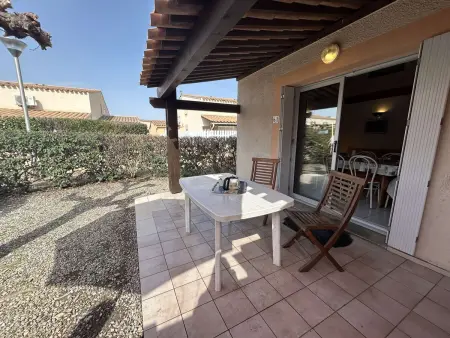 Villa Familiale 8 Pers. à 600m de la Plage avec Piscine et Terrasse Ensoleillée à Cap d'Agde - Photo 13