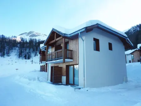Superbe chalet mitoyen avec piscine, sauna, hammam, près des pistes, Les Orres 1800 - Photo 10