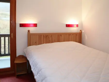 Chalet de Charme aux Orres - 10 Pers, Piscine, Sauna, Hammam, Cheminée, Skis aux Pieds - Photo 5