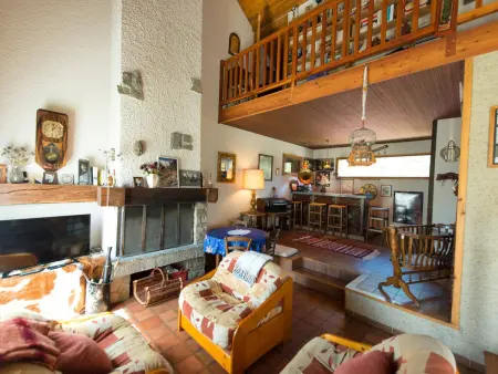 Grande villa familiale à Briançon, 6 pièces, 14 pers., jardin, terrasse, parking couvert et wifi - Photo 1