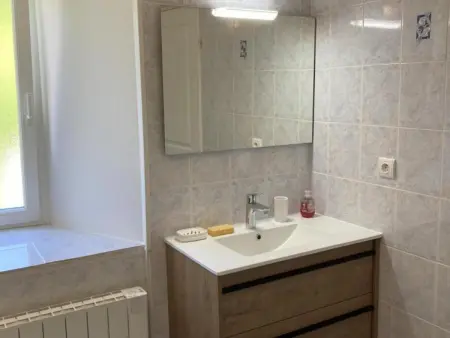 Charmante maison en pierre rénovée à La Hague, 3 chambres, animaux admis - Photo 7
