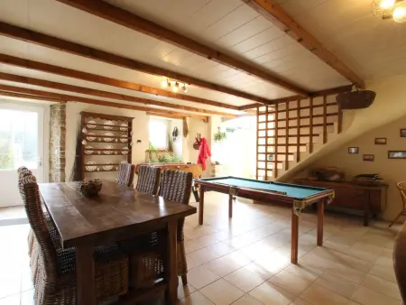 Maison À La Campagne Avec Cheminée, Jardin, Billard et Plus, Idéal Famille et Séjour Week-end - Photo 5
