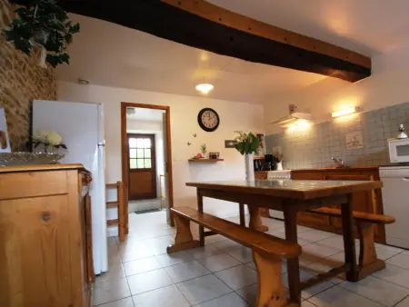 Maison authentique avec jardin et parking à Canville-la-Rocque - Photo 3