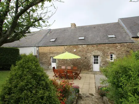 Maison authentique avec jardin et parking à Canville-la-Rocque - Photo 9
