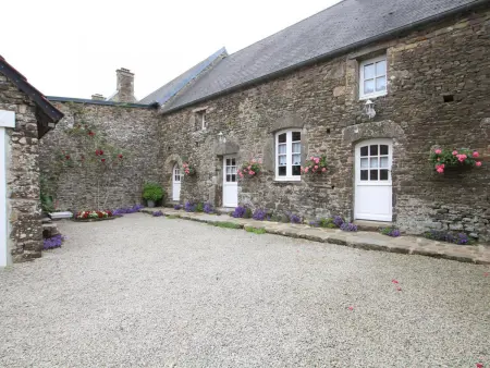 Maison authentique avec jardin et parking à Canville-la-Rocque - Photo 17