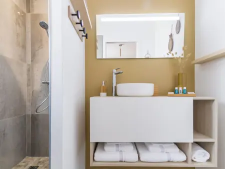 Maison élégante avec 2 chambres, terrasses et toutes charges incluses à Barneville-Carteret - Photo 11