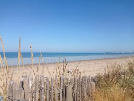 Maison plain-pied à 150m de la plage avec jardin clos et terrasse - Jullouville - Photo 19