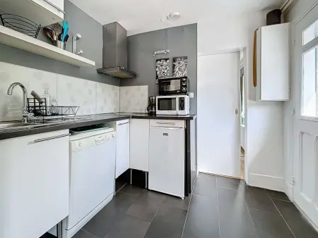 Jolie maison à 400m de la plage, proche centre-ville, avec terrasse et wifi gratuit - Photo 3