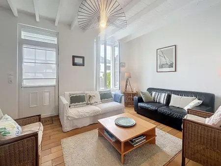 Villa au Calme avec Jardin, Proche Plage et Commerces, Wifi et Équipements Complets - Photo 1