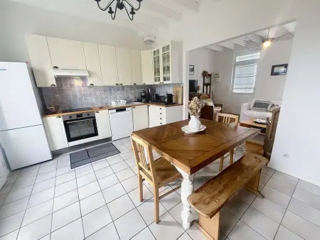 Villa au Calme avec Jardin, Proche Plage et Commerces, Wifi et Équipements Complets - Photo 3