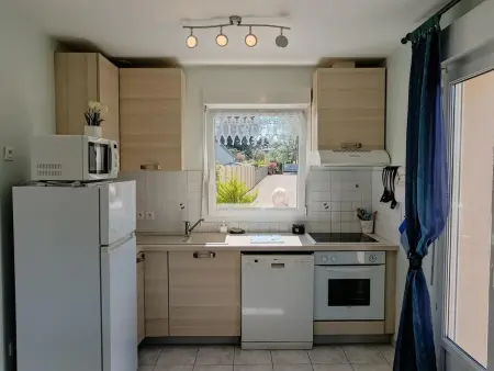 Charmante villa avec grand jardin privé - Proche Mont-Saint-Michel, 2 chambres, cheminée et terrasse - Photo 3