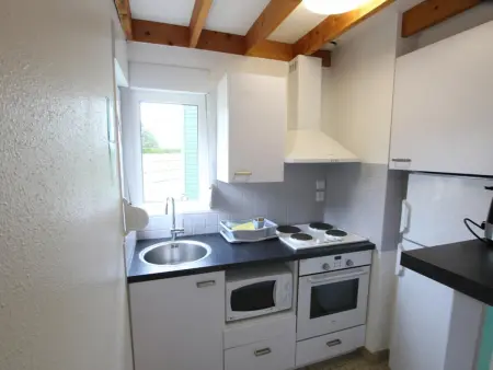 Maison familiale à Bréhal, 2 chambres, terrasse, BBQ, parking, animaux acceptés, wifi inclus - Photo 3