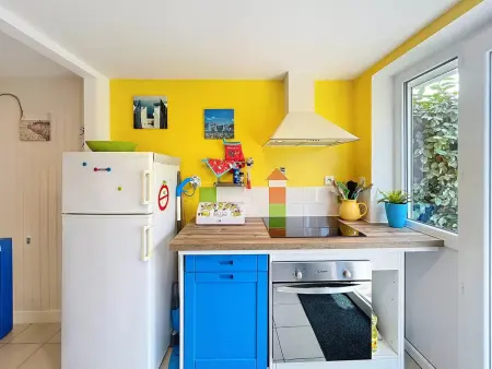 Maison rénovée, à 300m de la plage et proche commerces, avec terrasse et jardin, tout confort - Photo 5