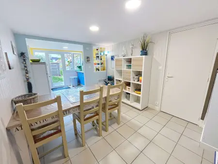 Maison rénovée, à 300m de la plage et proche commerces, avec terrasse et jardin, tout confort - Photo 8