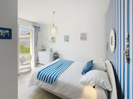 Maison rénovée, à 300m de la plage et proche commerces, avec terrasse et jardin, tout confort - Photo 17