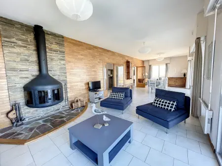 Villa avec jardin et accès direct plage, terrasse, 5 chambres, 2 salles d'eau, wifi, parking - Photo 6