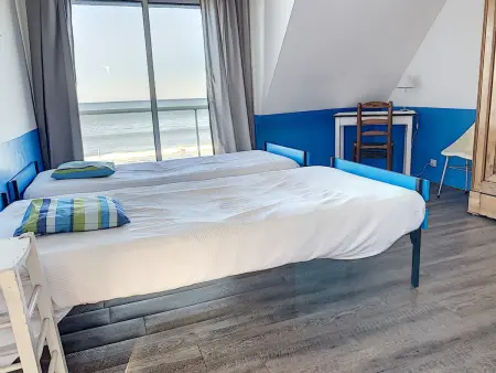 Villa avec jardin et accès direct plage, terrasse, 5 chambres, 2 salles d'eau, wifi, parking - Photo 15