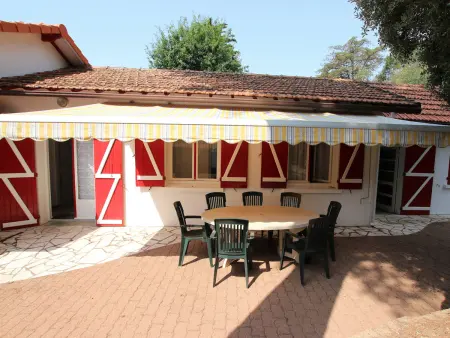 Maison traditionnelle à Saint Brevin, 850m plage, lumineux séjour, jardin, 4 ch., garage, animaux OK - Photo 1